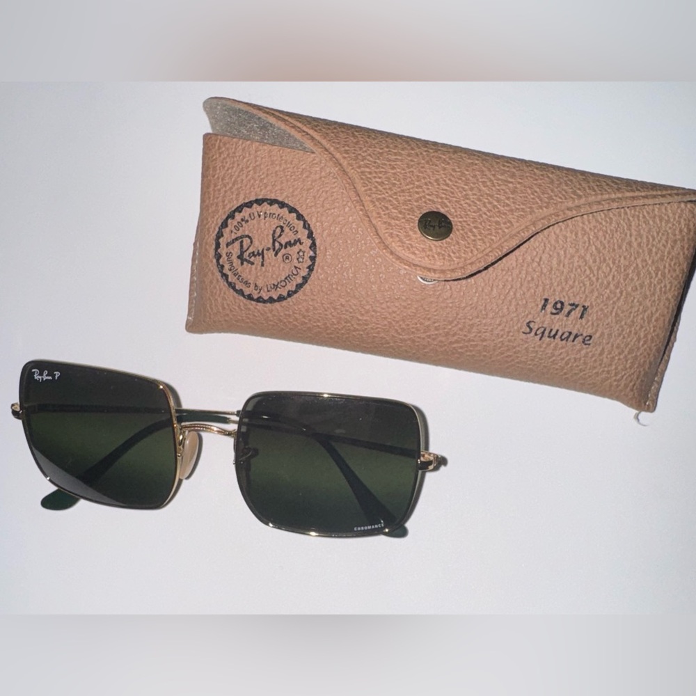 Rayban Chromatic Polarized 1971 Square Frame Sunglasses And Case
